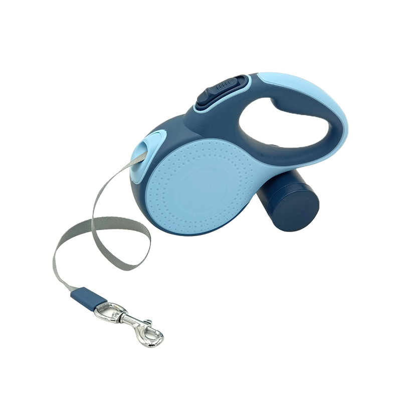 Retractable Dog Leash With Light and Poop Bags Dispenser