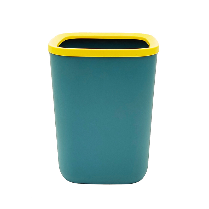 Plastic waste bin